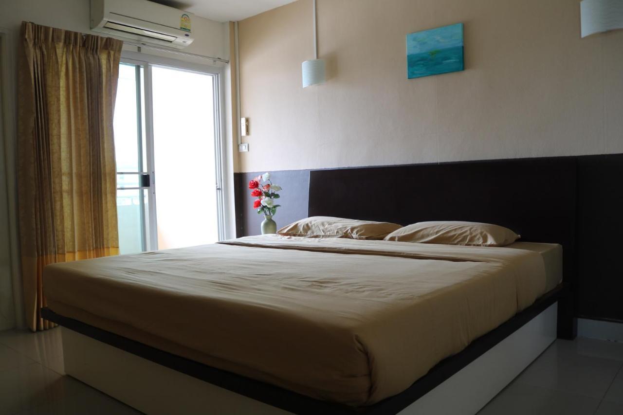 Ladapan Mansion Apartamento Nonthaburi Exterior foto