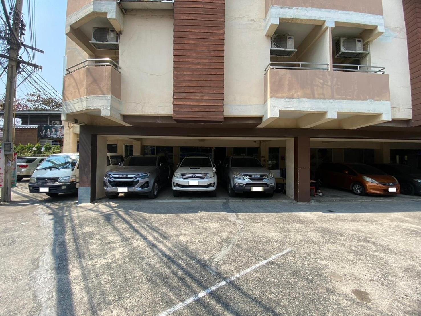Ladapan Mansion Apartamento Nonthaburi Exterior foto